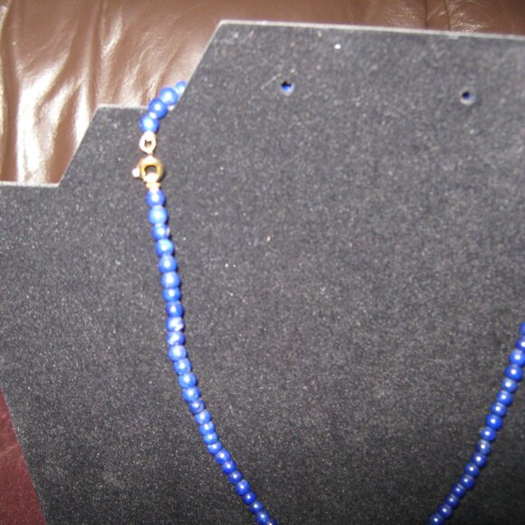 Vintage Earth Gems Gold Tone Watch with Matching Globe Necklace - Picture 9 of 9